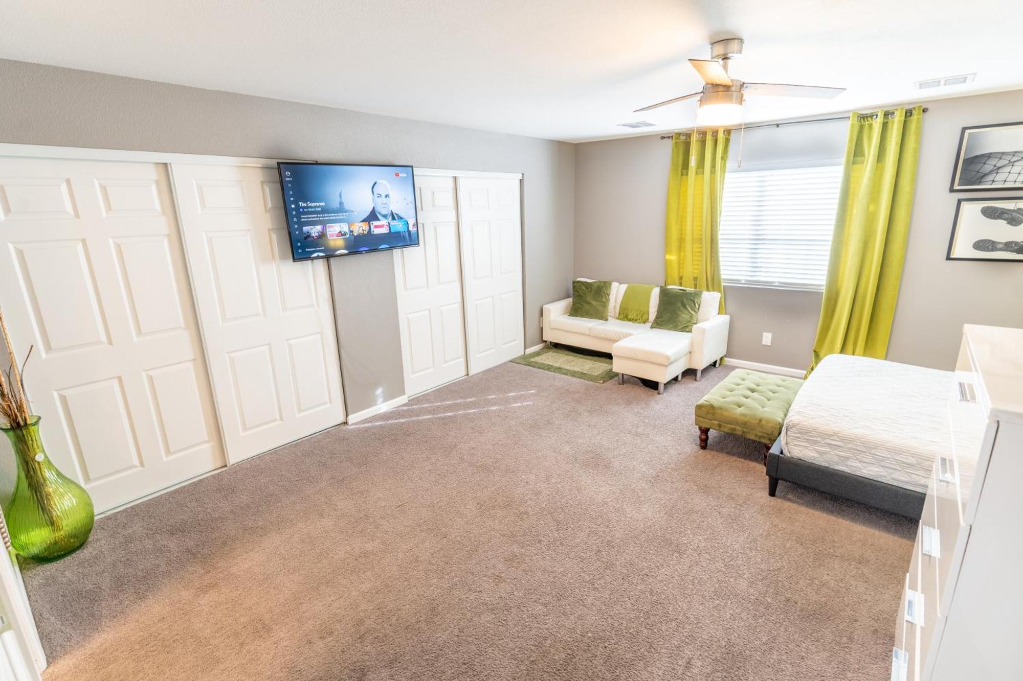 Spacious 2-Bedroom Townhouse With Pool & Private Patio In Central 拉斯维加斯 外观 照片